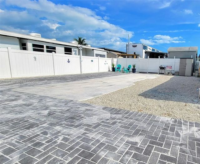 325 Calusa Street, Key Largo