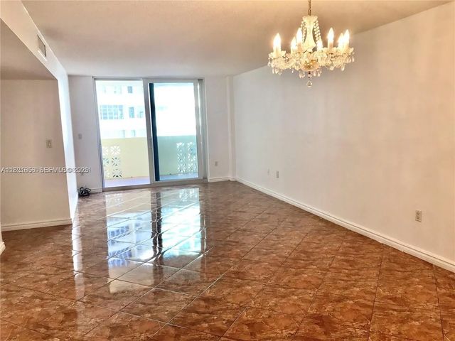 3 of 32 - 1833 S Ocean Drive #305, Hallandale Beach, FL