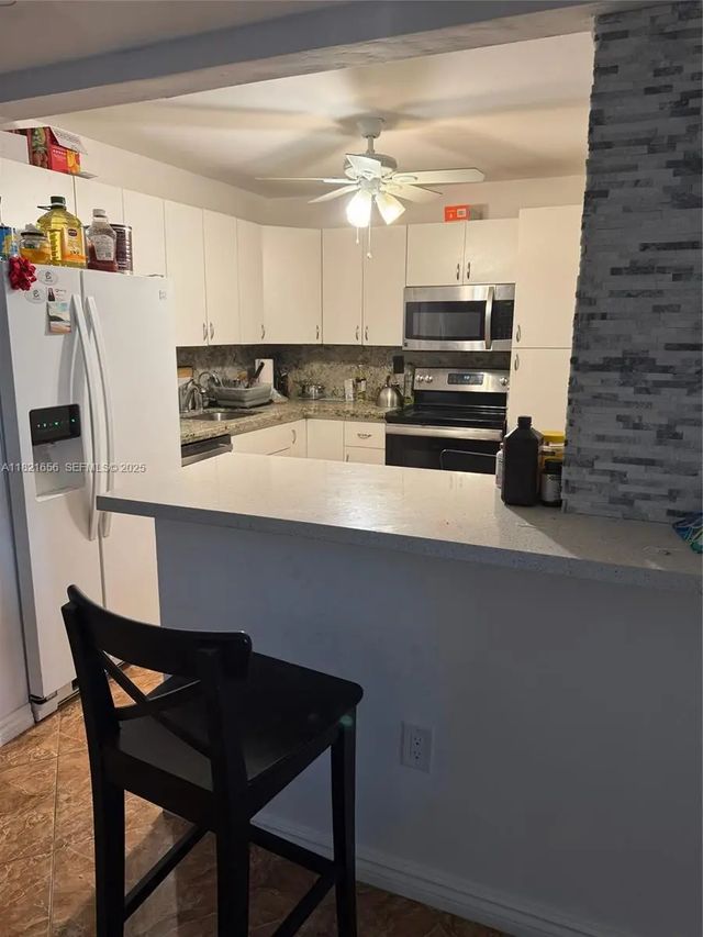 5 of 32 - 1833 S Ocean Drive #305, Hallandale Beach, FL