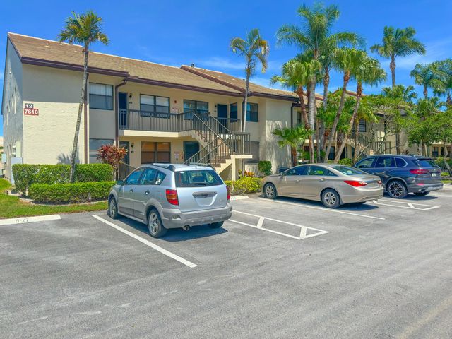 7610 Tahiti Lane #201, Lake Worth