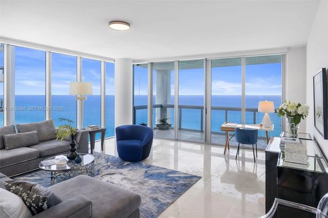 3 of 36 - 6899 Collins Avenue #2707, Miami Beach, FL