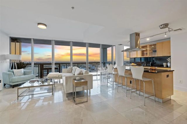5 of 36 - 6899 Collins Avenue #2707, Miami Beach, FL