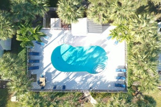 Photo of Listing #R11099215