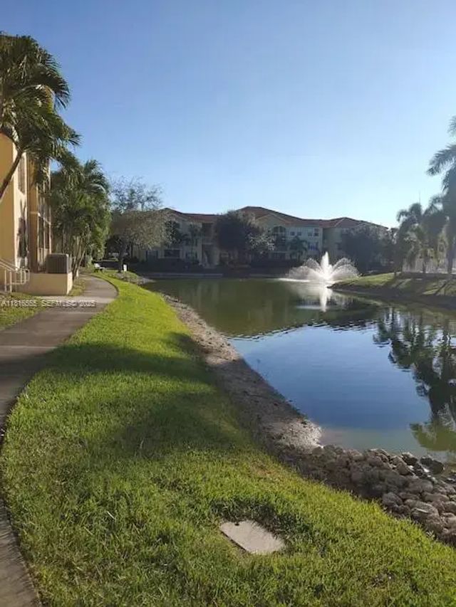5 of 23 - 4105 Residence Drive #721, Fort Myers, FL