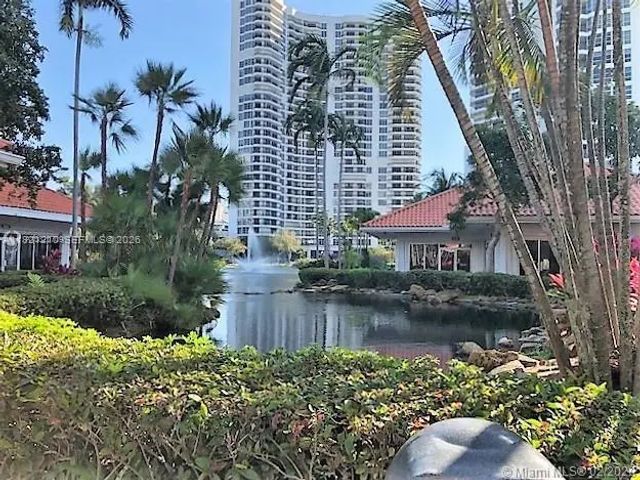 3530 Mystic Pointe Drive #2108, Aventura