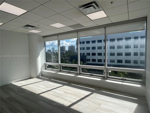 20900 Ne 30th Avenue #410-411-412, Aventura