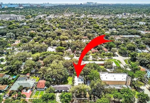 3 of 34 - 936 Ne 132nd Street, North Miami, FL