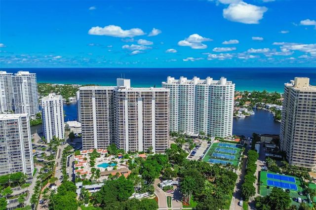 20281 E Country Club Drive #1412, Aventura