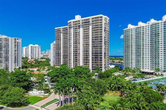 2 of 51 - 20281 E Country Club Drive #1412, Aventura, FL
