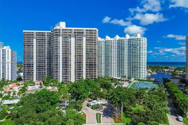 3 of 51 - 20281 E Country Club Drive #1412, Aventura, FL