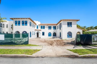 Photo of Listing #R11027557