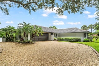 Photo of Listing #F10509398