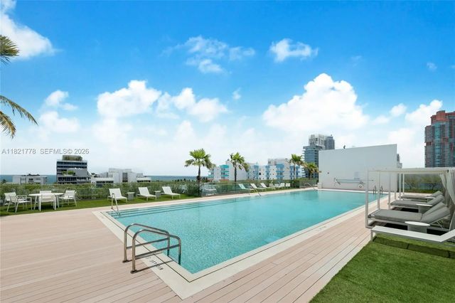 5 of 19 - 300 Collins Avenue #3d, Miami Beach, FL