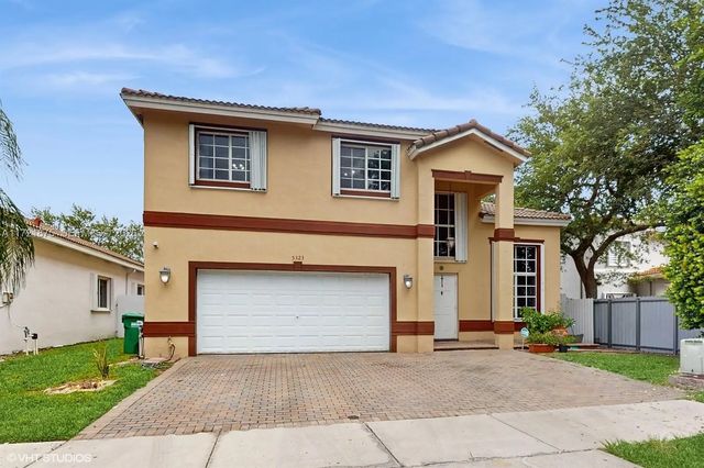 5323 Nw 109th Court, Doral