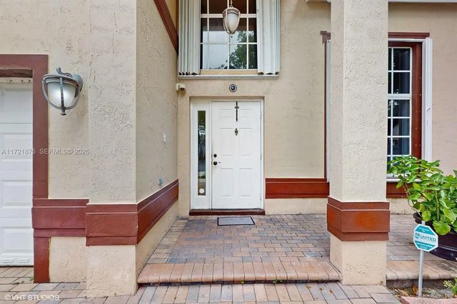 3 of 36 - 5323 Nw 109th Court, Doral, FL