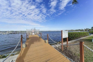 Photo of Listing #R11099797