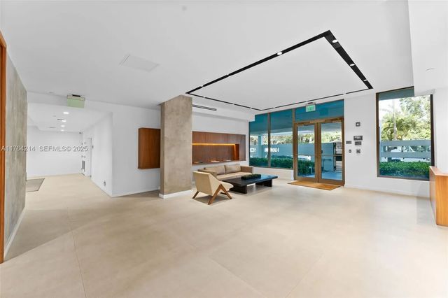 5 of 23 - 13800 Highland Drive #302, North Miami Beach, FL