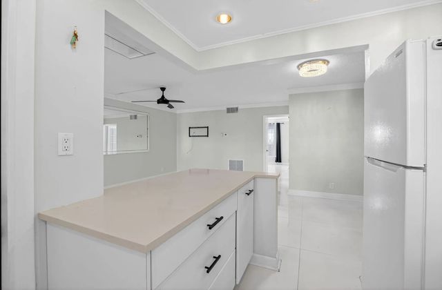 3 of 14 - 808 Se 7th Street #107, Deerfield Beach, FL