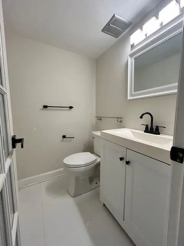 5 of 14 - 808 Se 7th Street #107, Deerfield Beach, FL