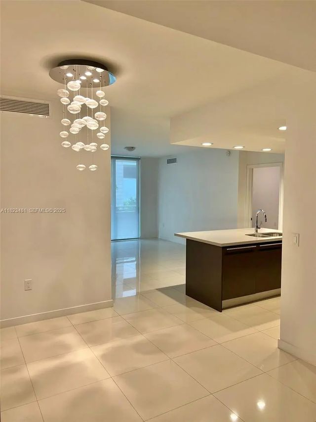 4 of 34 - 7661 Nw 107th Avenue #207, Doral, FL