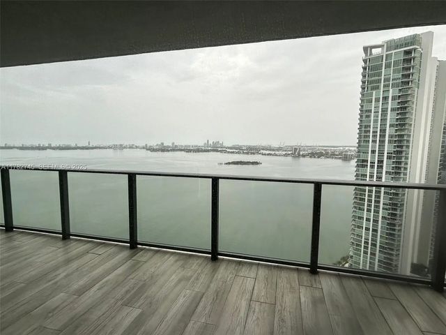 N/A, Miami