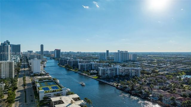 2 of 65 - 2101 S Ocean Drive #2707, Hollywood, FL