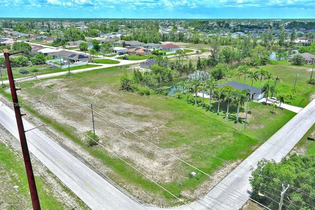3417 Andalusia Boulevard, Cape Coral