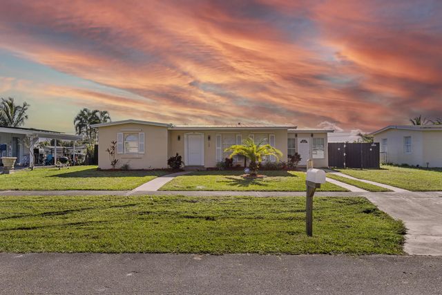 2 of 40 - 150 Princess Drive, Port St. Lucie, FL