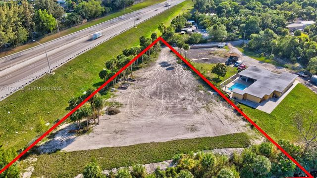 2 of 4 - 7601 Ellen Lane, West Palm Beach, FL