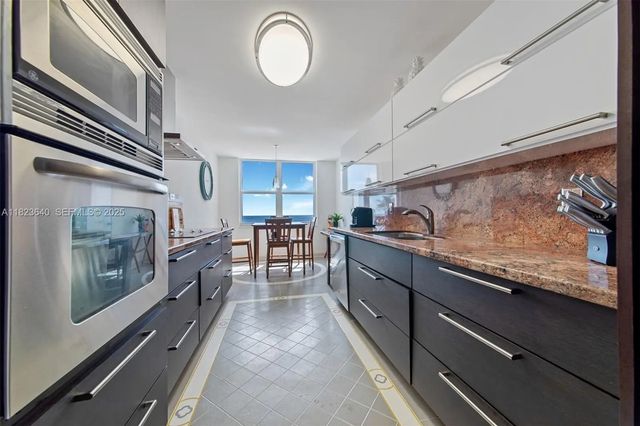 5 of 29 - 2751 S Ocean Drive #505n, Hollywood, FL