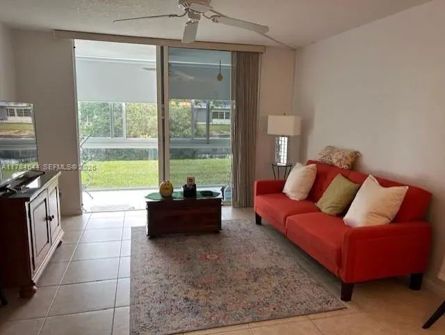 4 of 13 - 9350 Sunrise Lakes Boulevard #109, Sunrise, FL