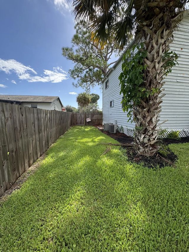 5 of 47 - 5301 Sunset Boulevard, Fort Pierce, FL
