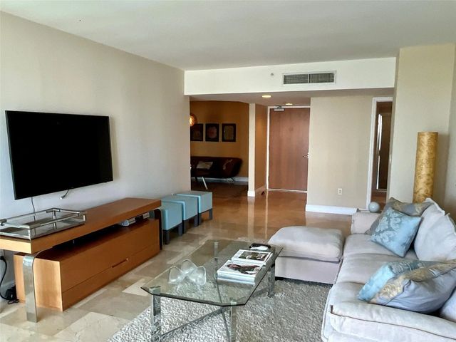 5 of 33 - 16500 Collins Avenue #2052, Sunny Isles Beach, FL