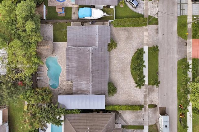 5 of 51 - 1910 N Hibiscus Drive, North Miami, FL