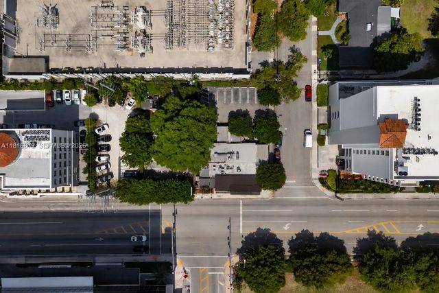 2345 Sw 37th Avenue, Miami