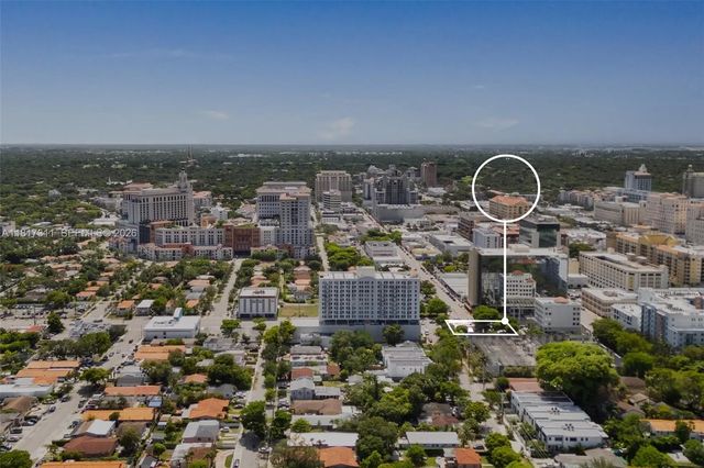 3 of 25 - 2345 Sw 37th Avenue, Miami, FL