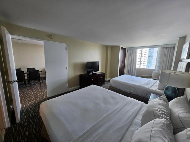 4 of 50 - 2670 E Sunrise Boulevard #1105, Fort Lauderdale, FL
