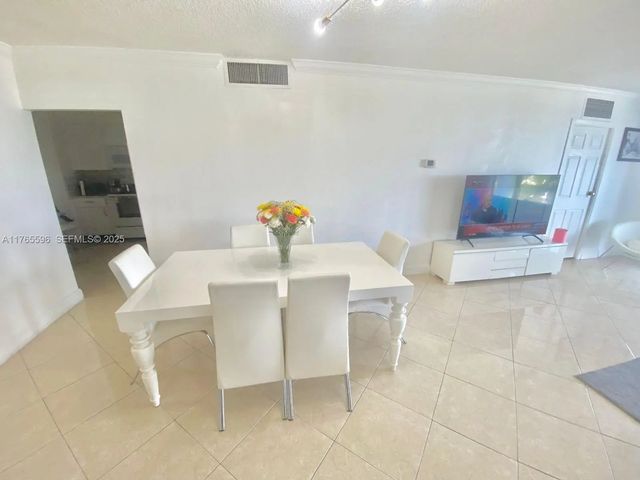 5 of 29 - 9801 Collins Avenue #8m, Bal Harbour, FL