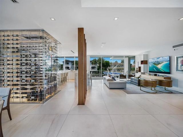 4 of 68 - 830 Lugo Avenue, Coral Gables, FL