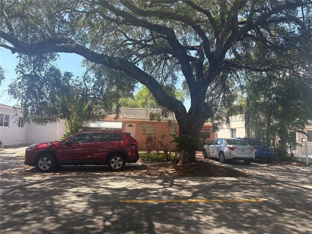 4 of 36 - 2530 Washington Street, Hollywood, FL