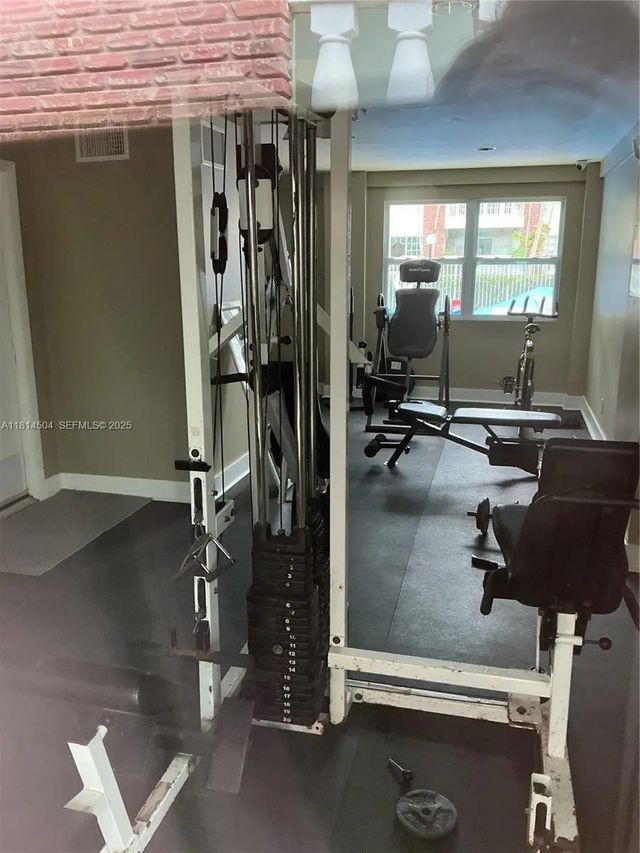 5 of 7 - 2426 Se 17th Causeway #109a, Fort Lauderdale, FL