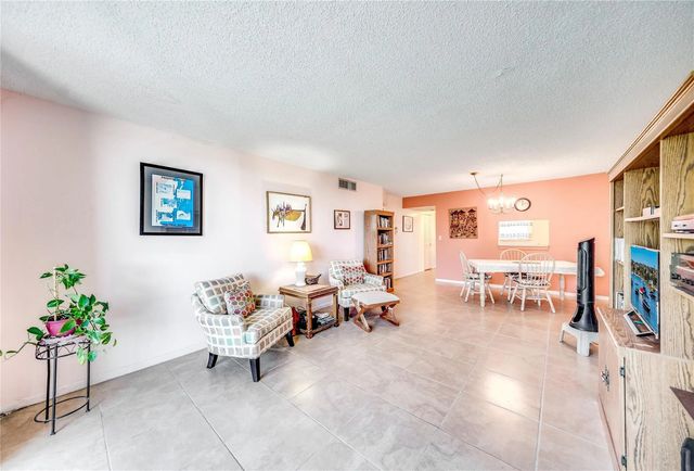4 of 26 - 2860 Somerset Drive #404k, Lauderdale Lakes, FL