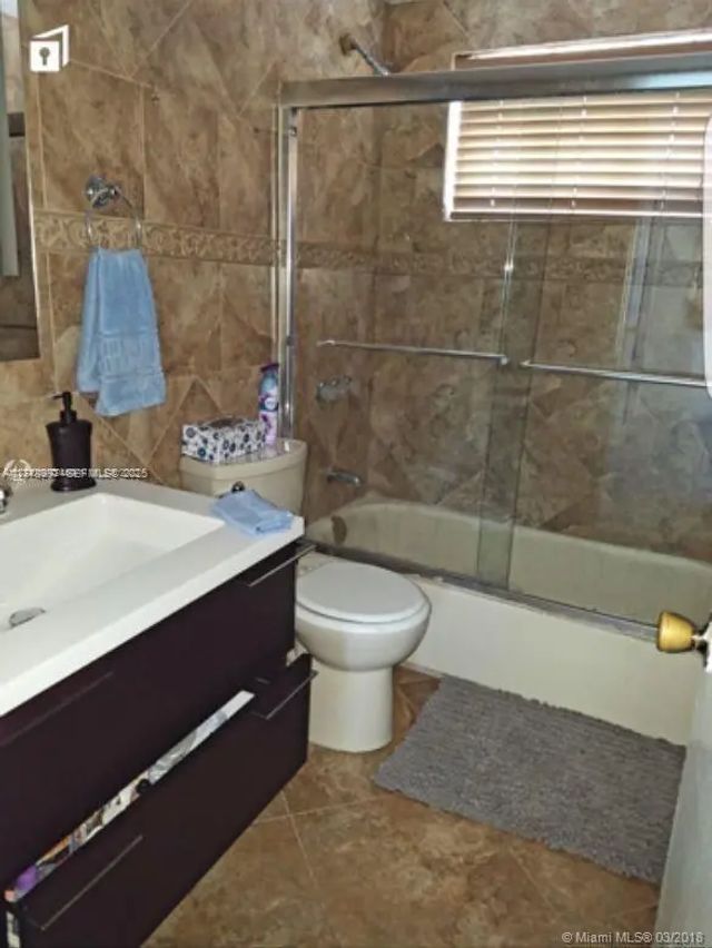 5 of 8 - 7920 East Drive #6, North Bay Village, FL