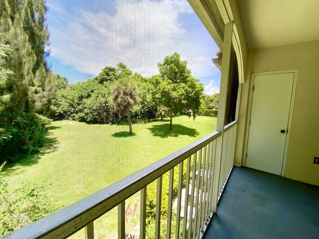 4 of 37 - 815 W Boynton Beach Boulevard #16-201, Boynton Beach, FL