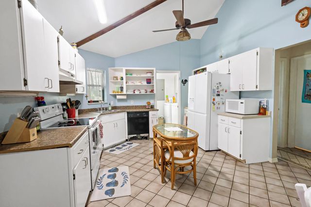 5 of 29 - 1466 Sw 24th Avenue Sw, Vero Beach, FL