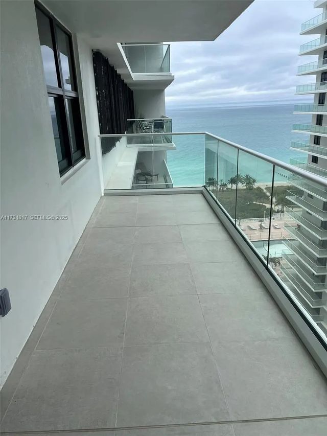 2 of 34 - 9801 Collins Avenue #17j, Bal Harbour, FL