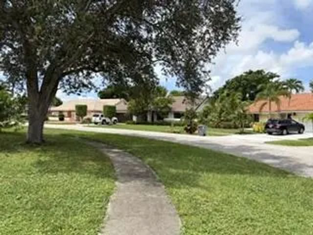 2 of 13 - 9332 Laurel Green Drive, Boynton Beach, FL
