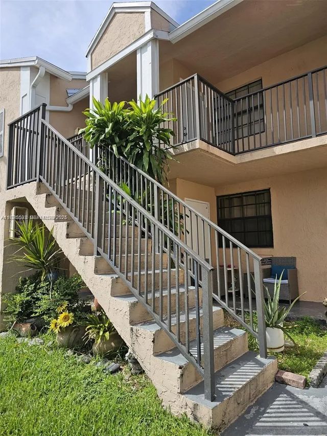 1002 Adams Avenue #1002e, Homestead