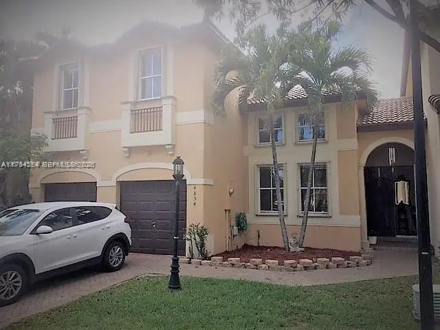 4854 Nw 110th Place, Doral