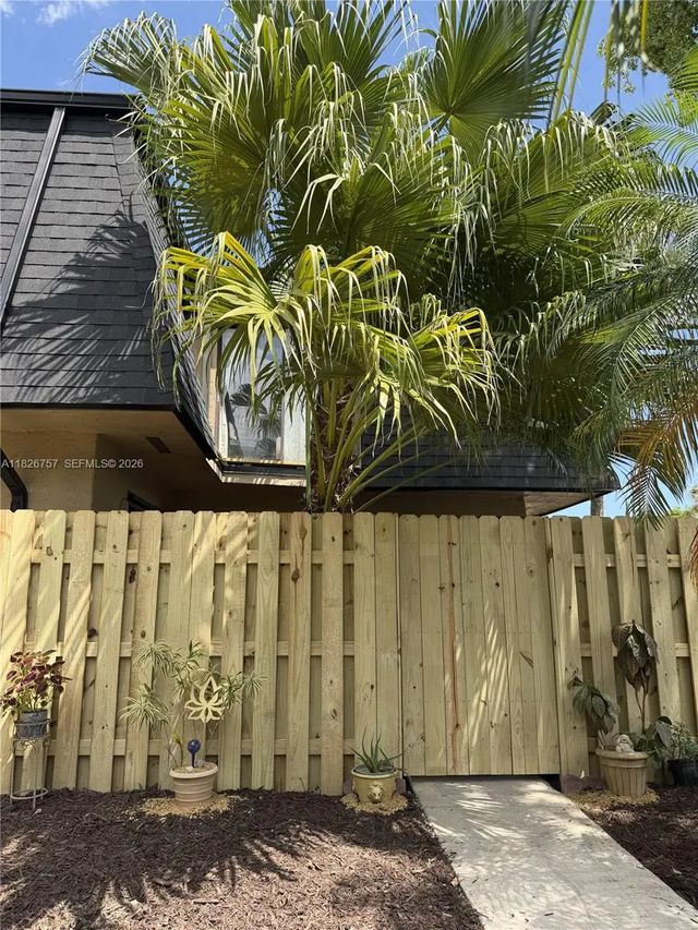 2 of 25 - 14260 Sw 94th Cir Lane #104, Miami, FL